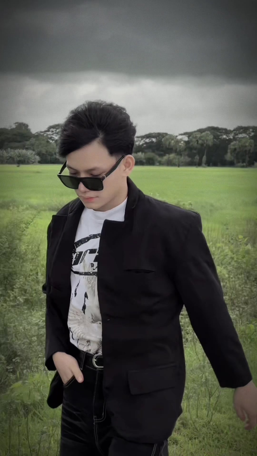 @Aung Aung đŤ