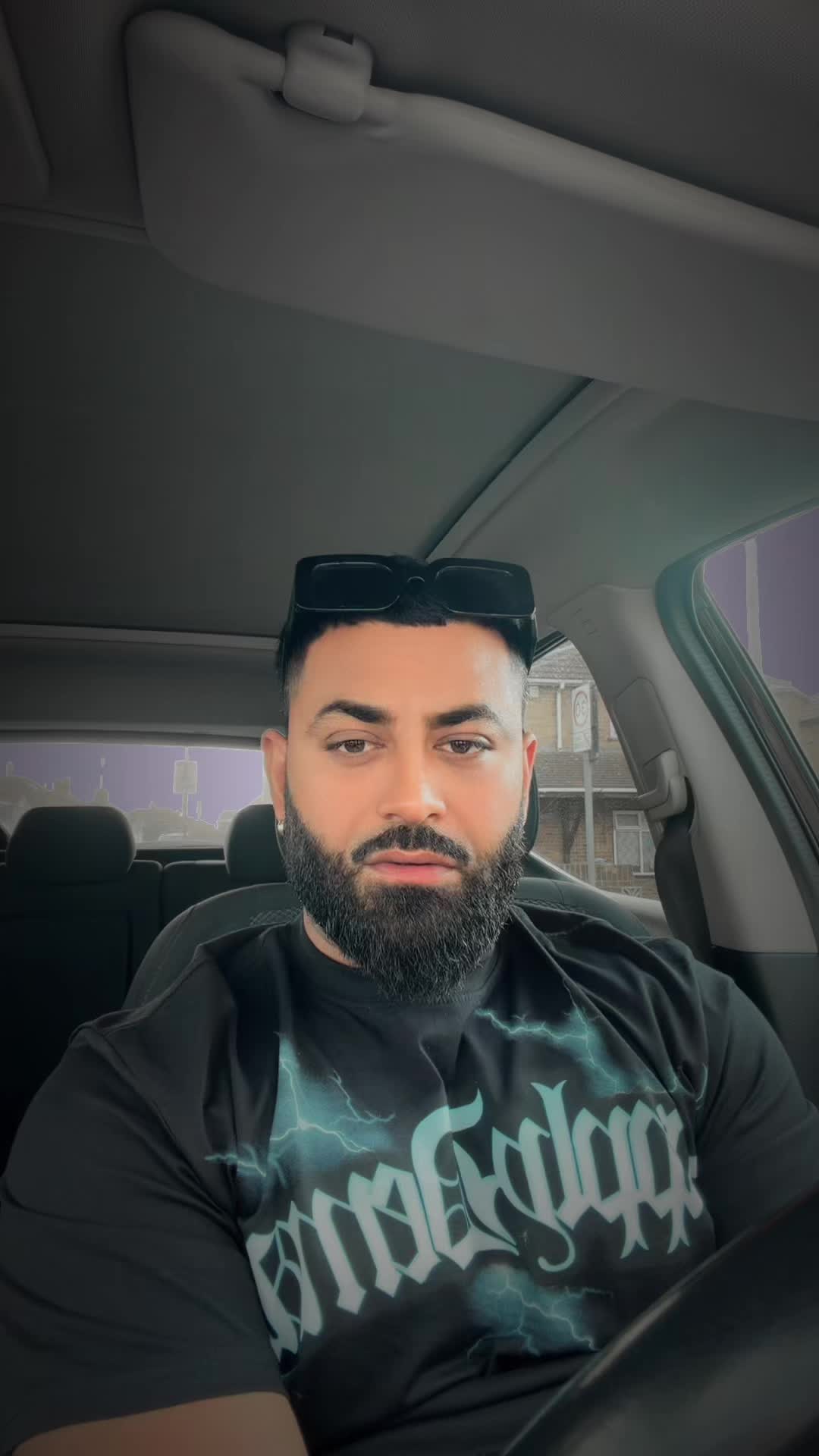 @𝐇 𝐨 𝐧 𝐞 𝐲