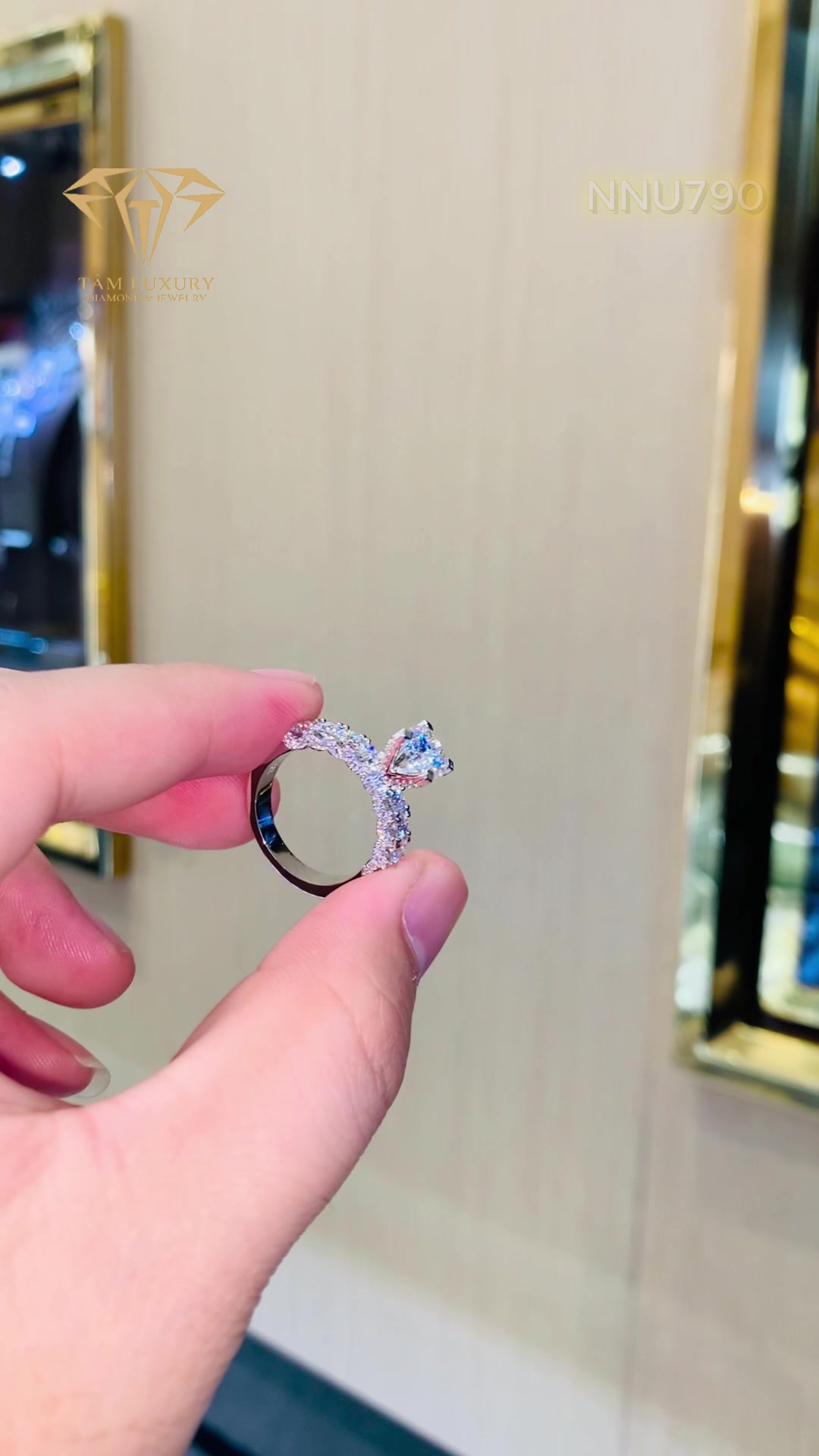 @Kh&ocirc;i L&ecirc; M&Ecirc; 💎 TamLuxury