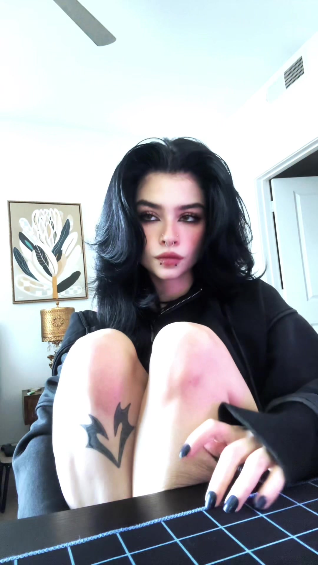 @bella