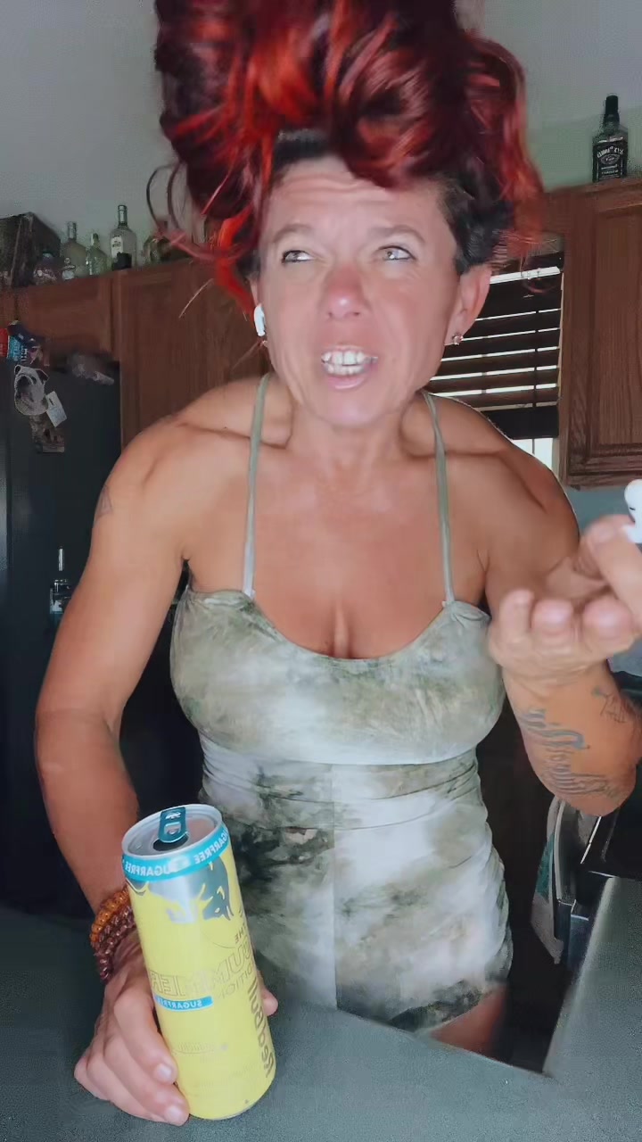 @RedneckBaddie