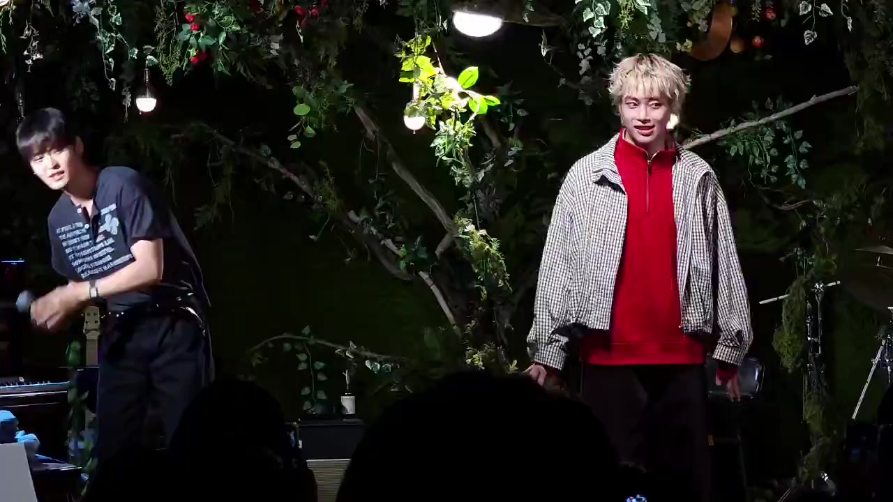 @𝐄𝐮𝐧𝐁𝐢𝐧𝐢𝐞.