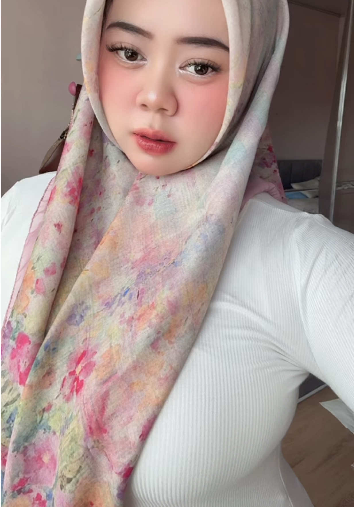 @ig: dyah.viikaa