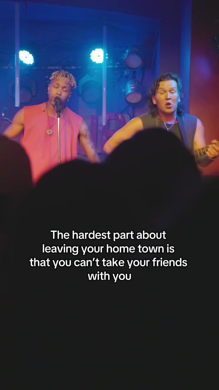 @Neon Dreams