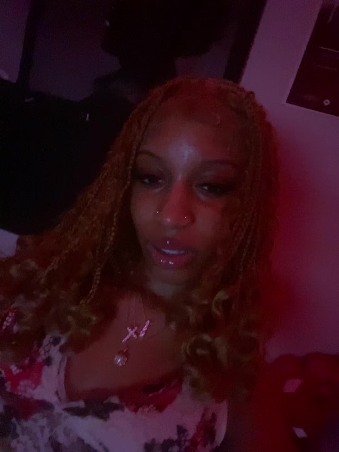 @eniyiahhh_