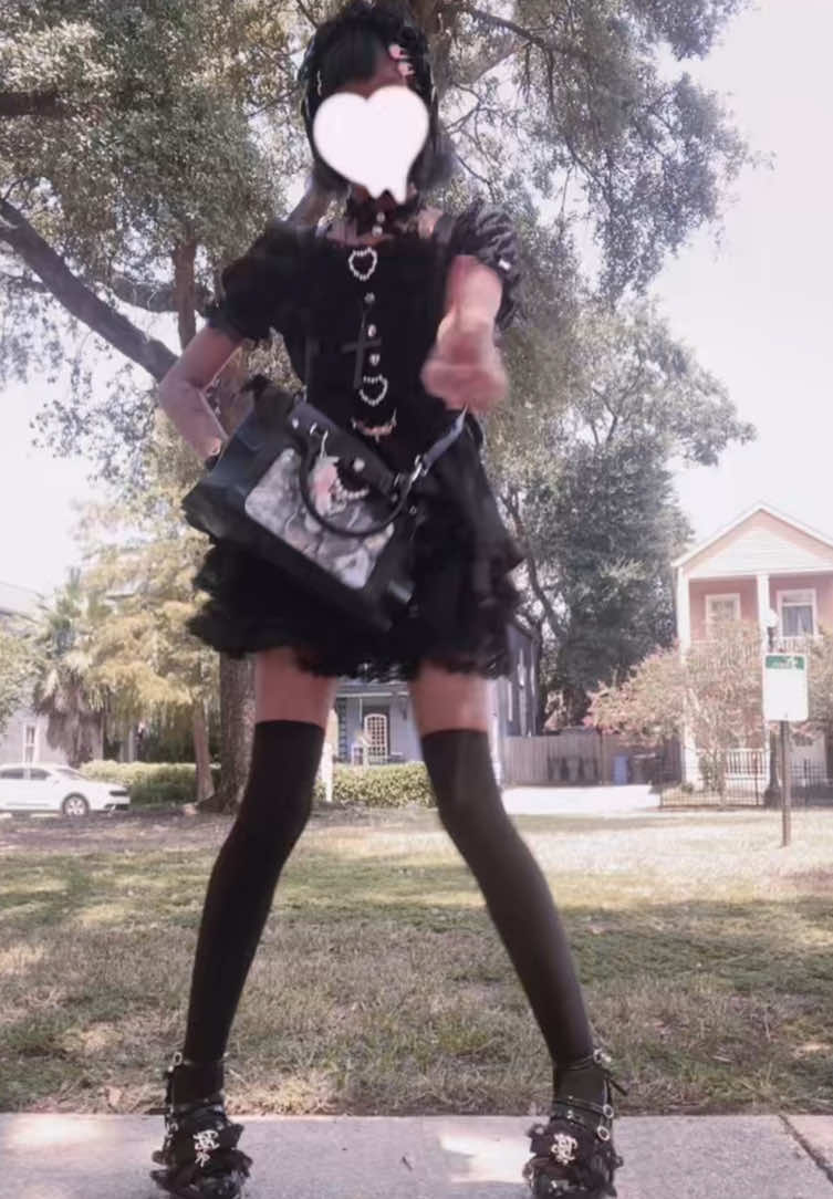@⦻ 𝚛𝚘𝚗𝚗𝚒𝚎