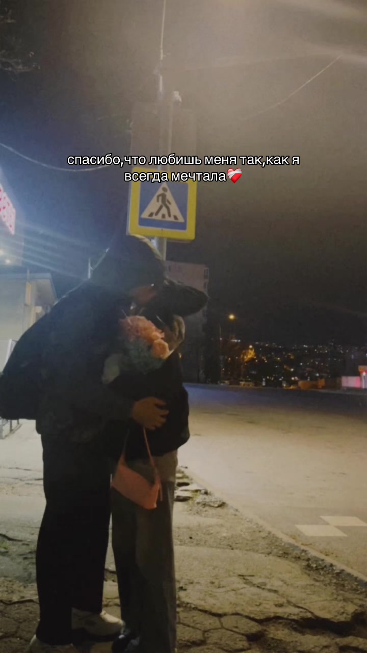 @лёля🍓