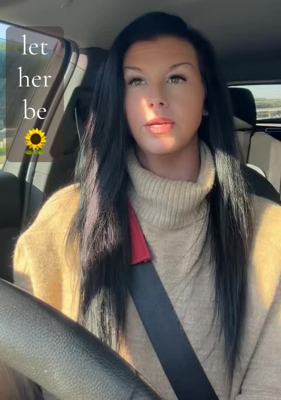@RachaelSuzzzy