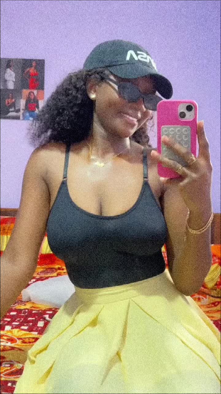 @CapriceNoir🖤🇬🇦🇨🇬