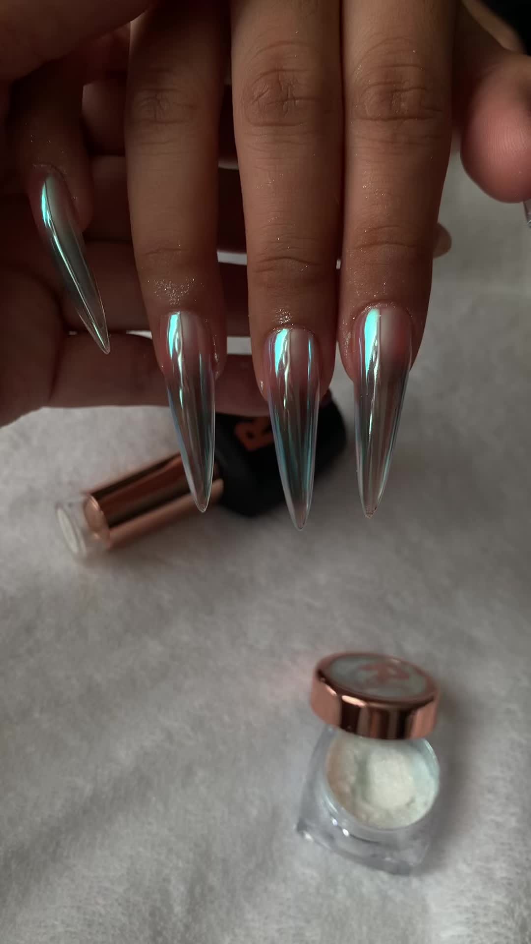 @Riya's Nails
