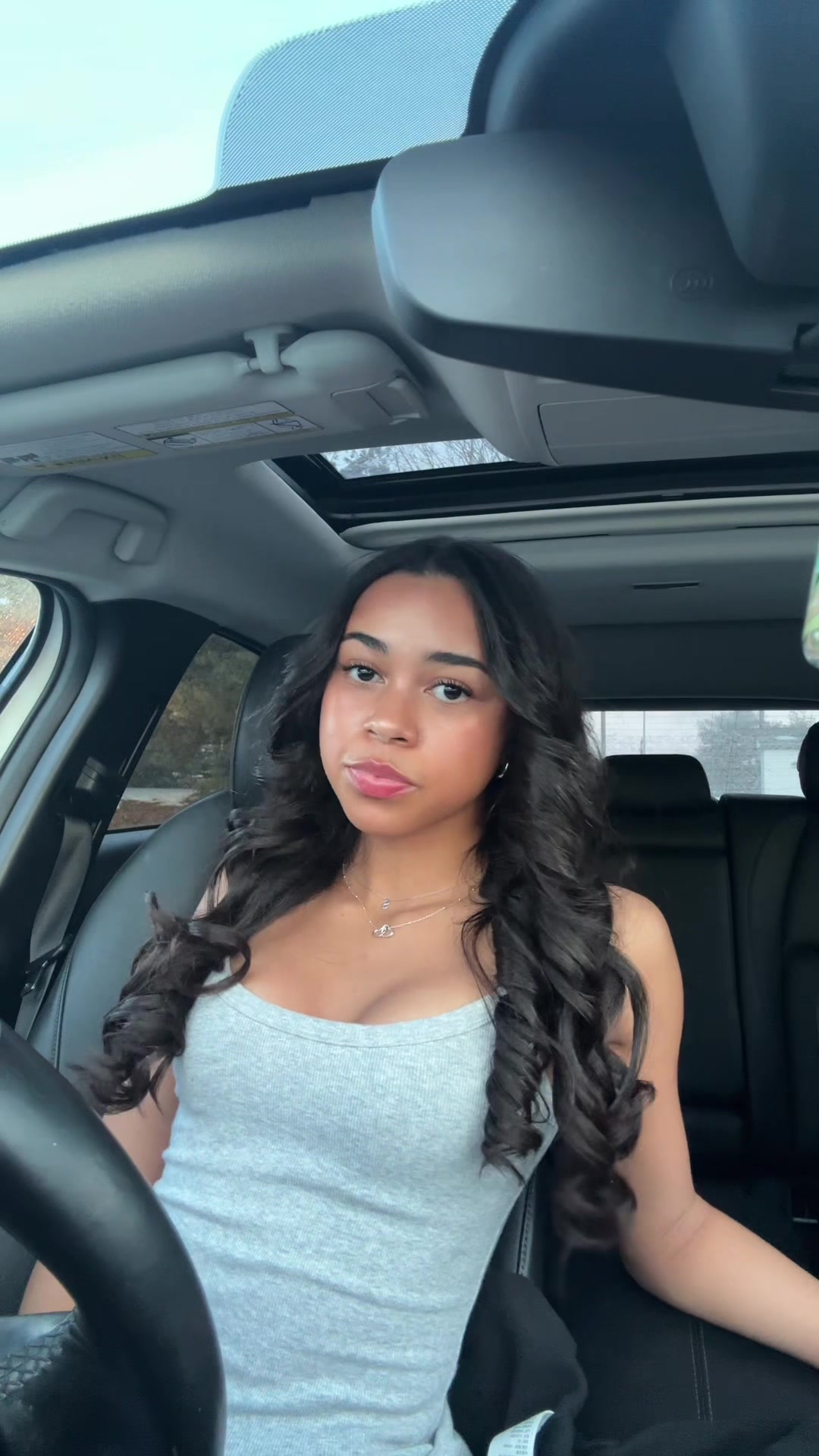 @sloane.daviss