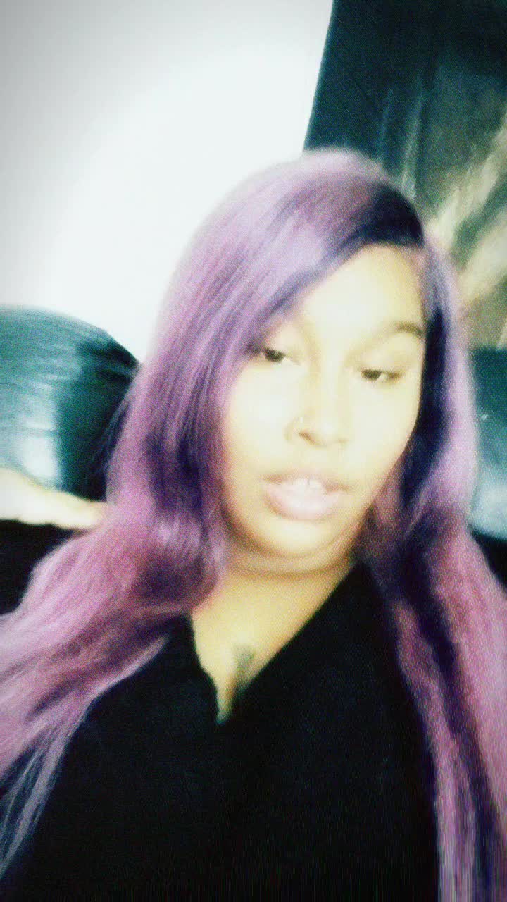 @prettylittleredthang_