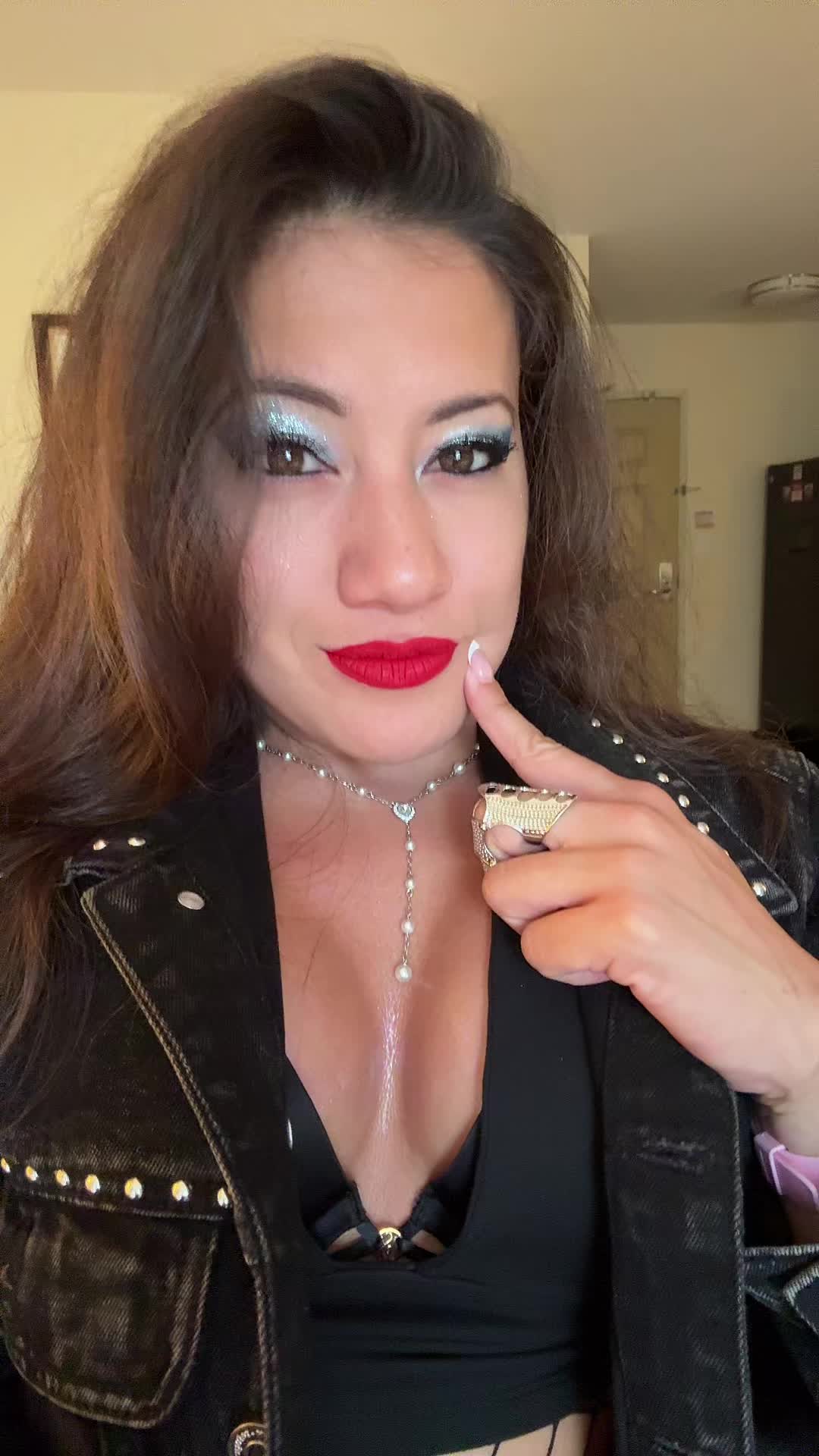 @lovelilahart