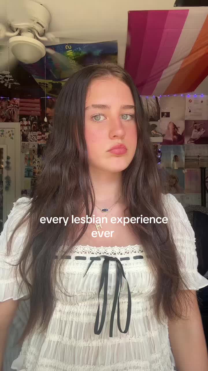 @hallie️💜