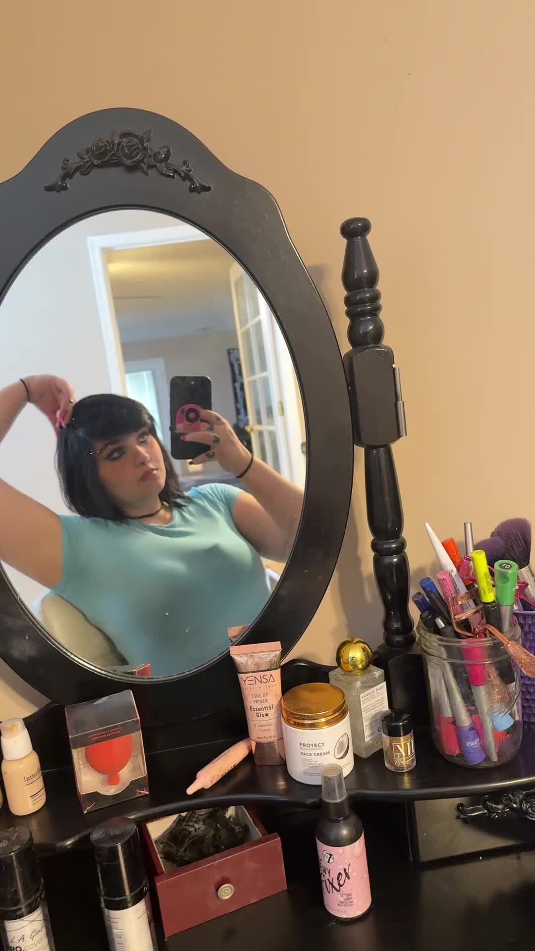 @Goth_mommy420