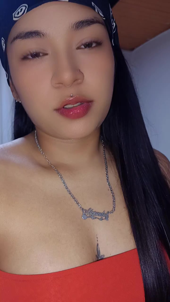 @Ale🧚🏼♀️💜Ojitos lindos💜