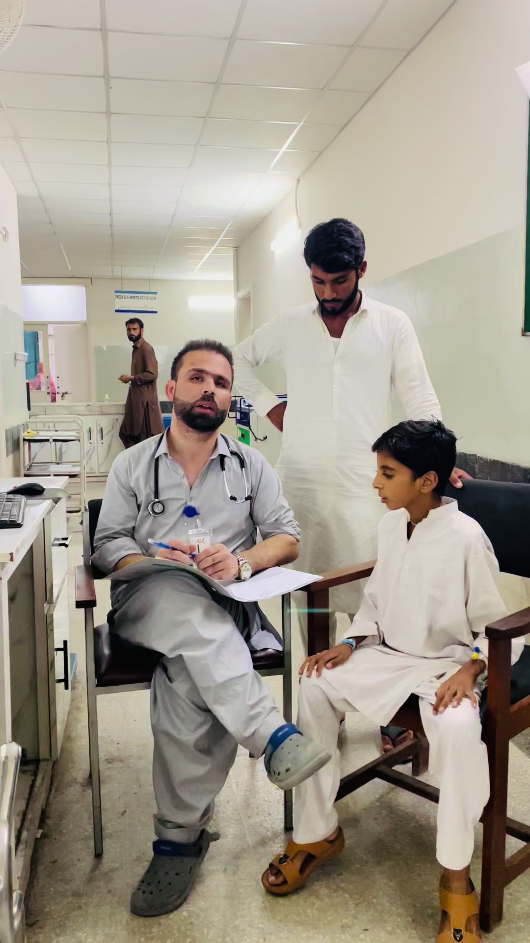 @Dr Asad ❤️ډاکٹر🫀  امن پرست
