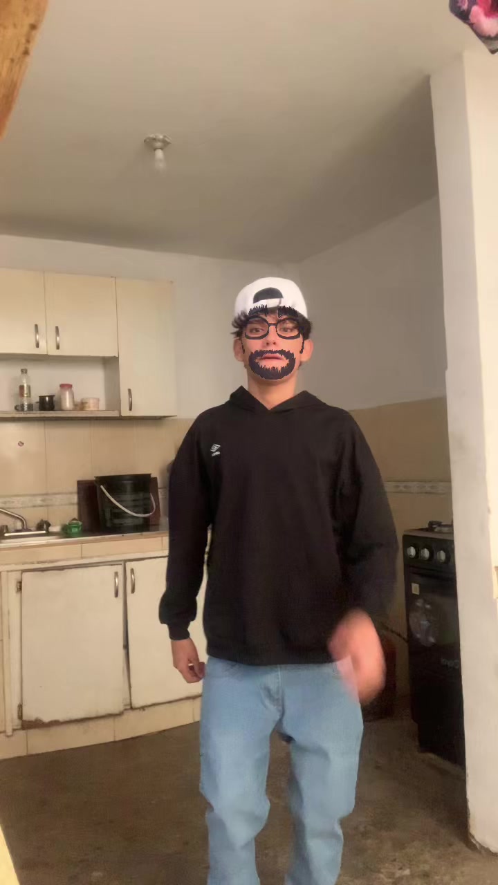 @Emaa 🦈