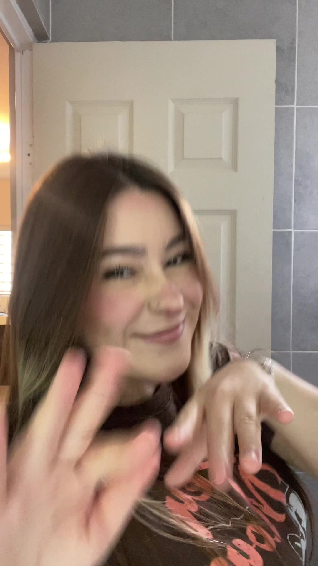 @valeftttt