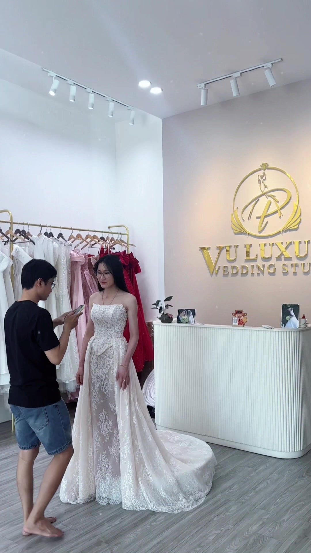 @VULUXURY (ÁO CƯỚI BÌNH PHƯỚC)