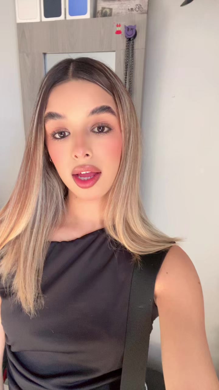 @𝒴