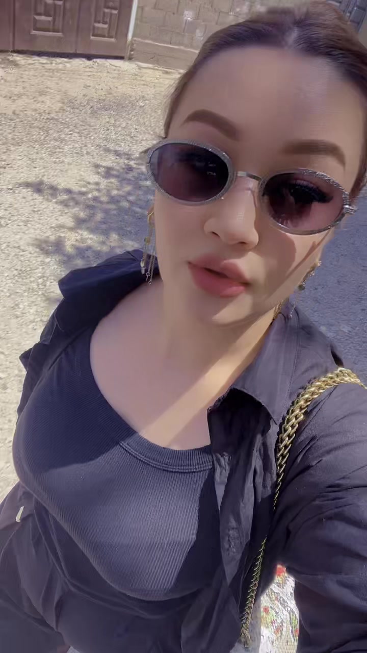 @Madina Sharopova