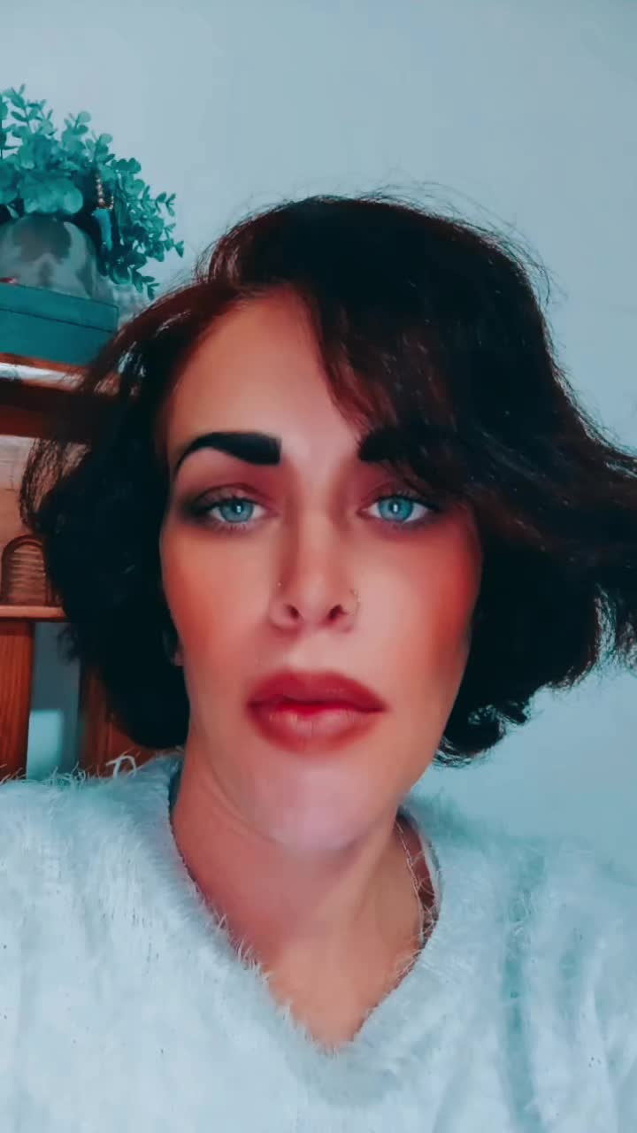 @Kat_ Landry_
