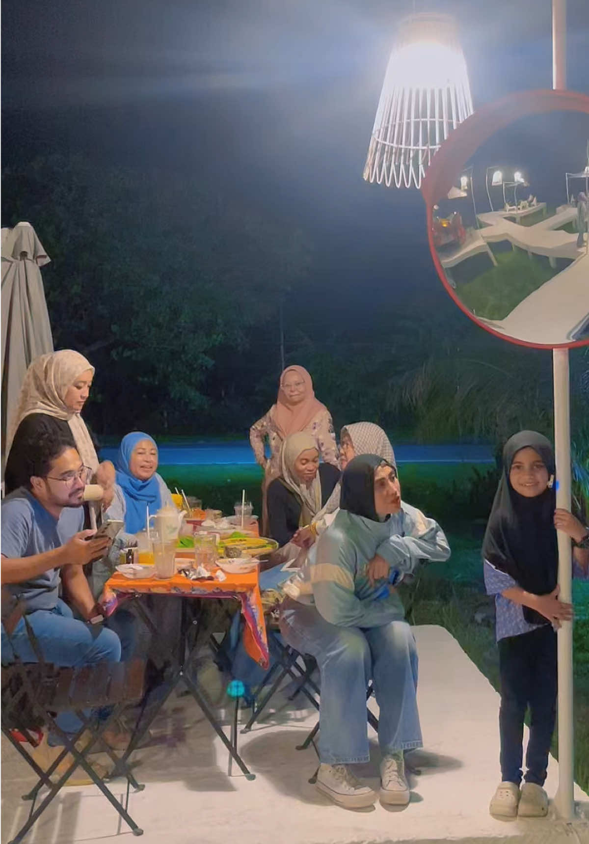 @SadiahCafe