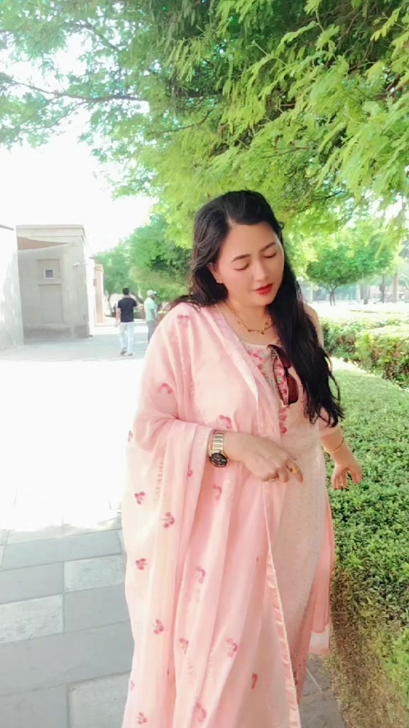 @Anushashahi@pyuthani😊