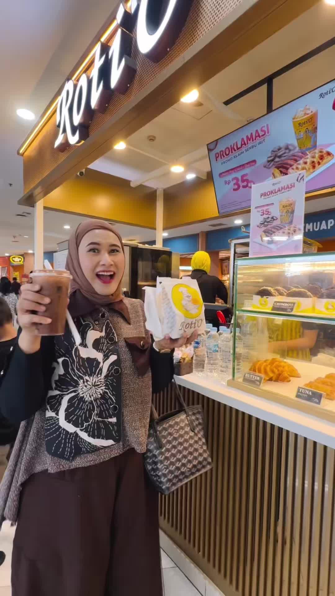 @Mama Akbar Alicia