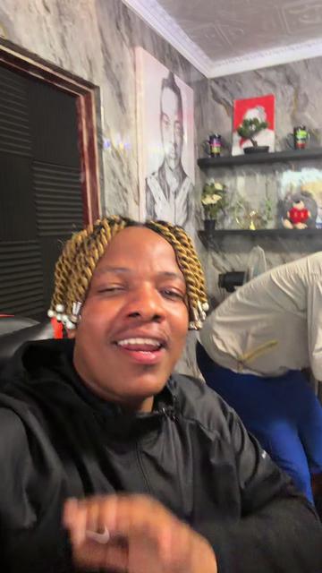 @Nikka la Lekompo