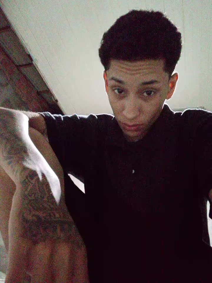 @Leviz