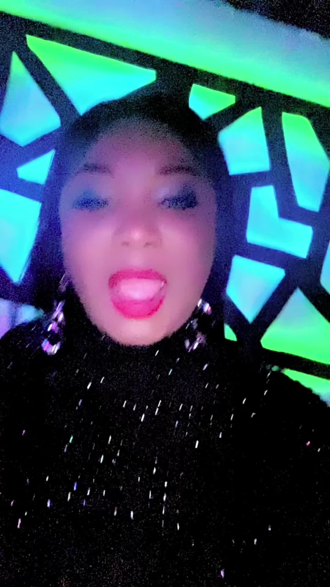 @FirstLadyOmeil