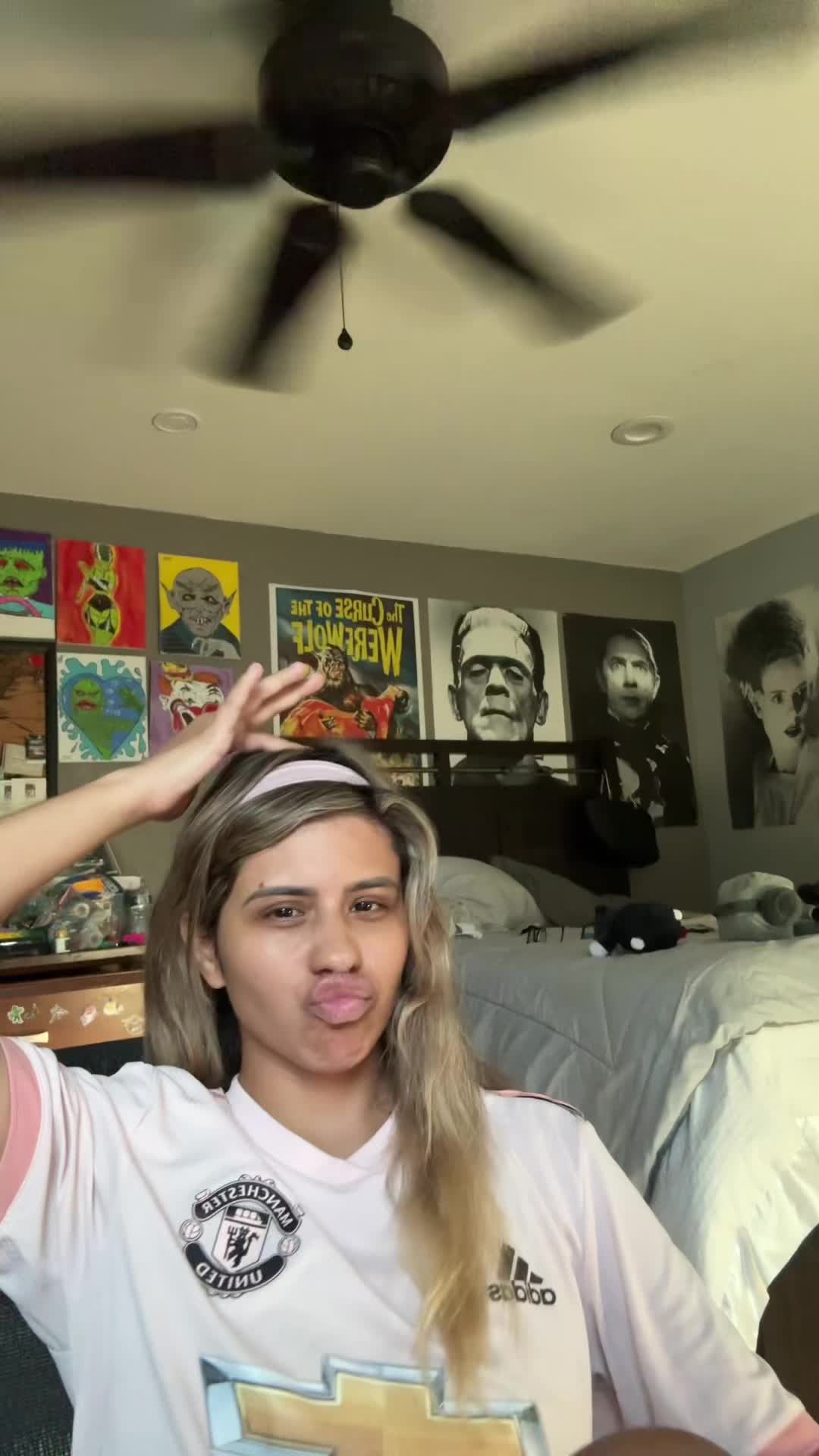 @Jariii
