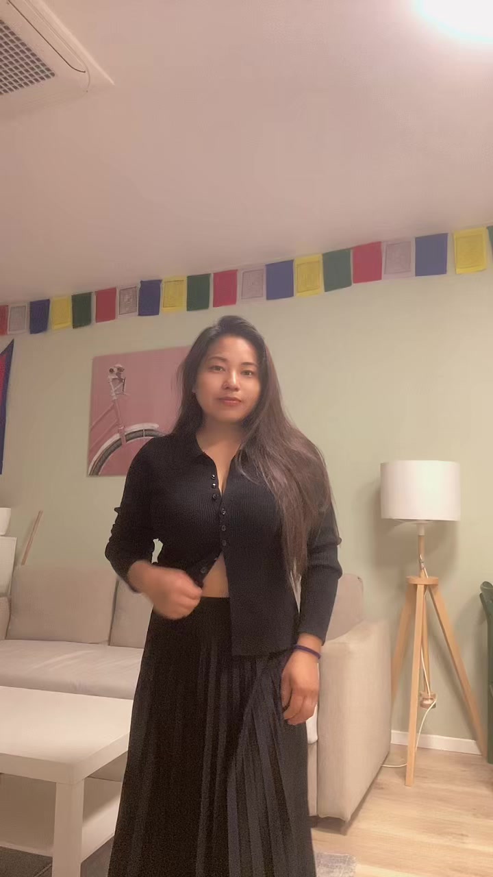 @Nisha माया🌻