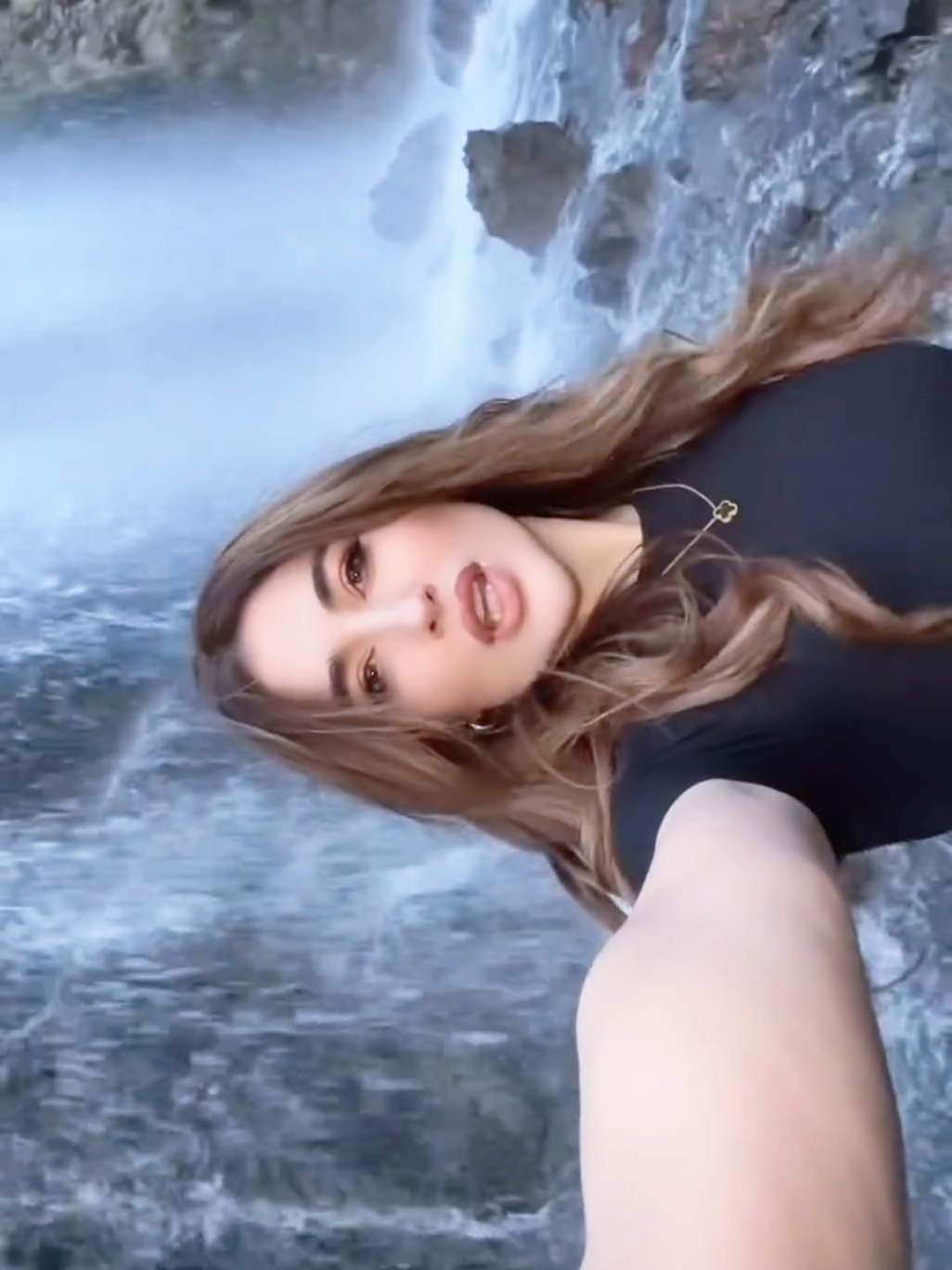 @𝓐𝓷𝓰𝓮𝓵𝖘