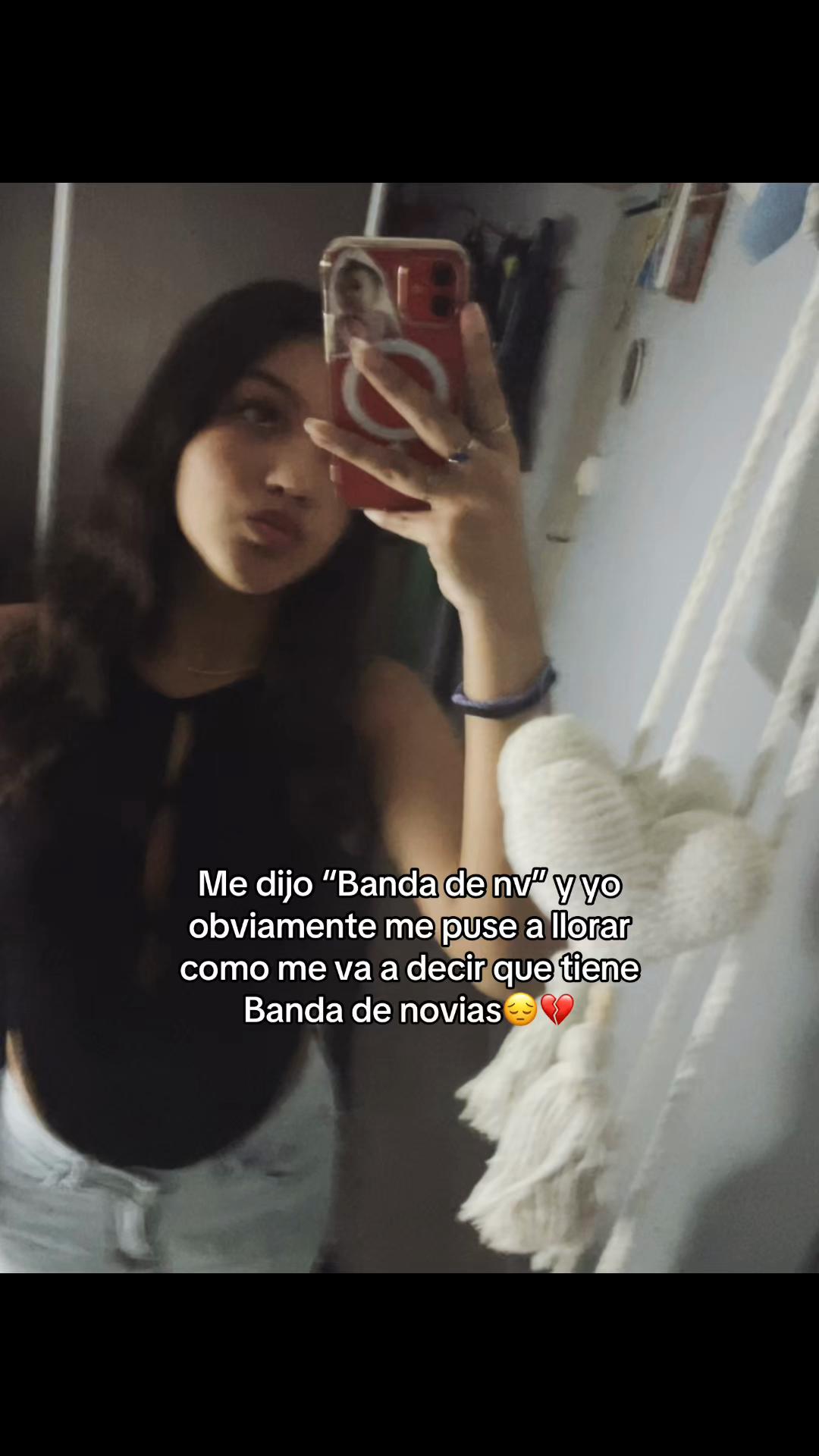@Vickysecrettt