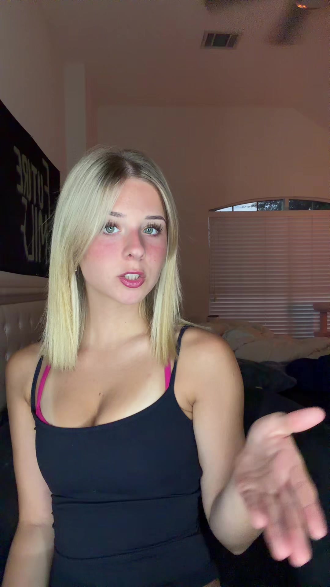 @savconway_