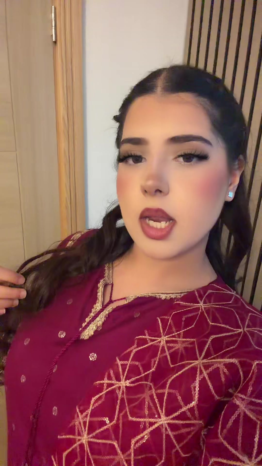 @S.