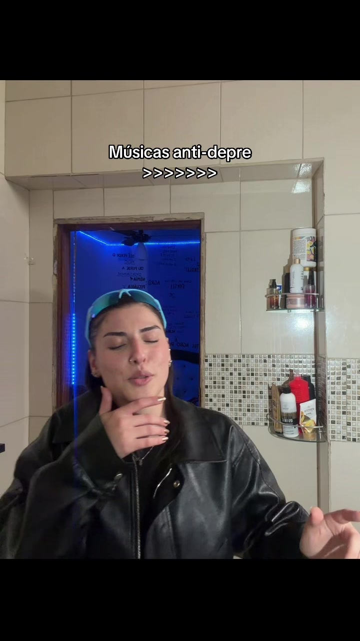 @Eu_Mell🐝🍯