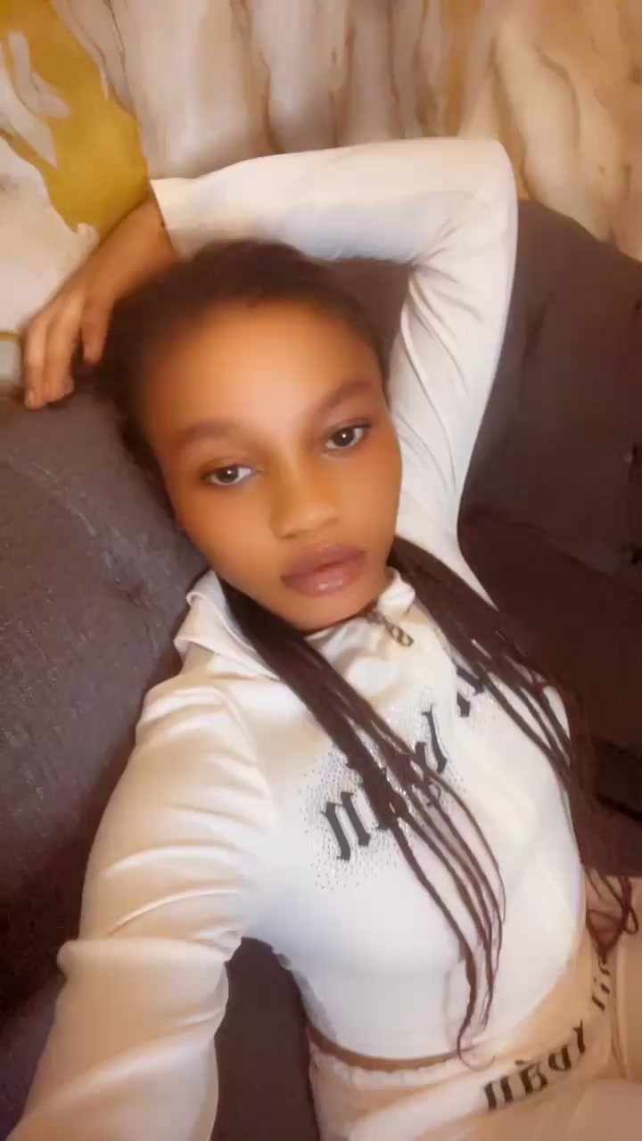@kidemu🖤 happy👣