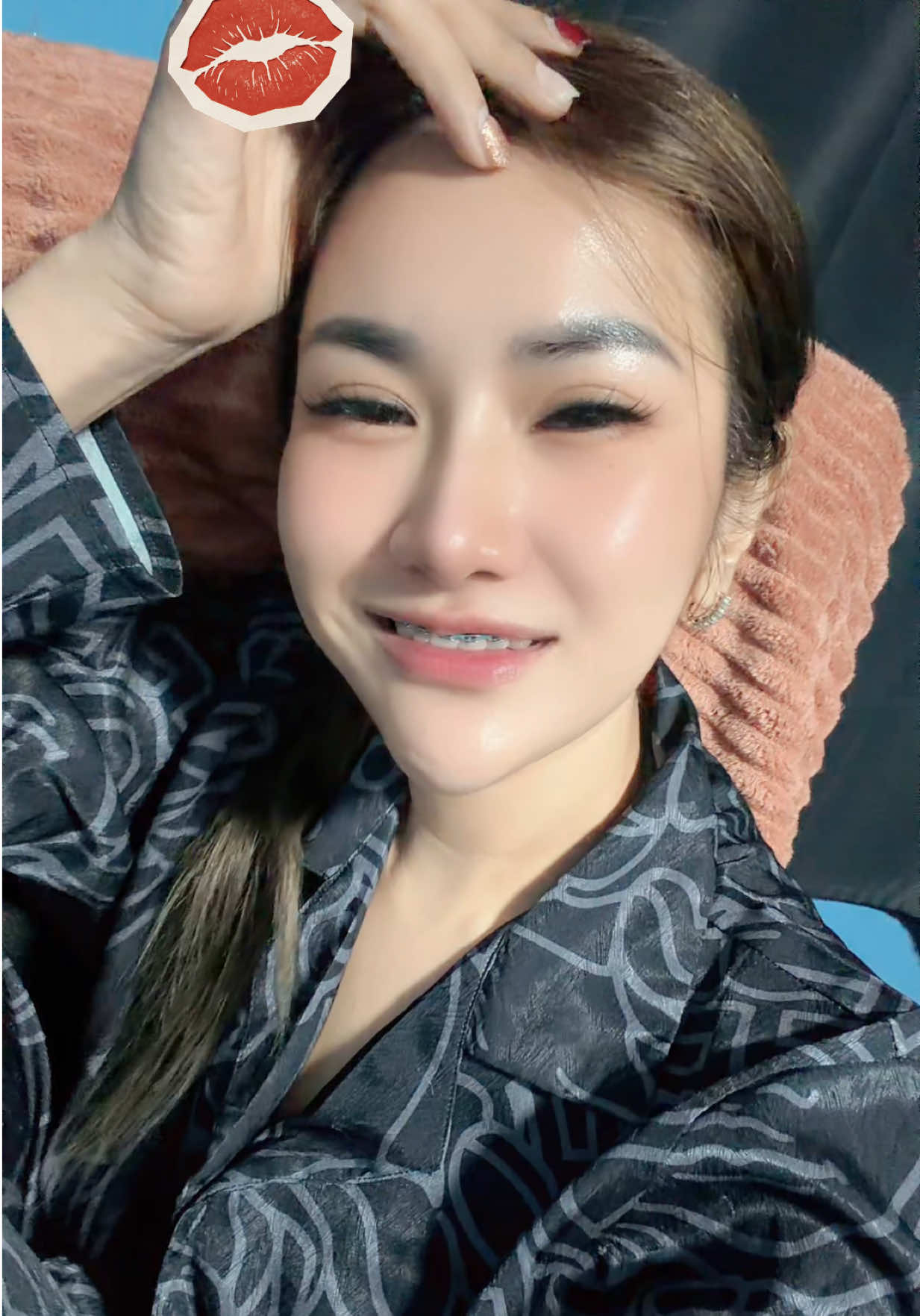 @*:•.☆ สมหญิง ☆•:*🚀