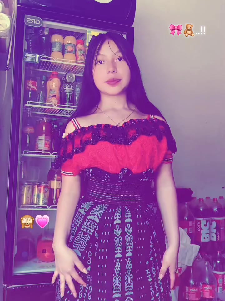 @Mary..!!🖤🍒