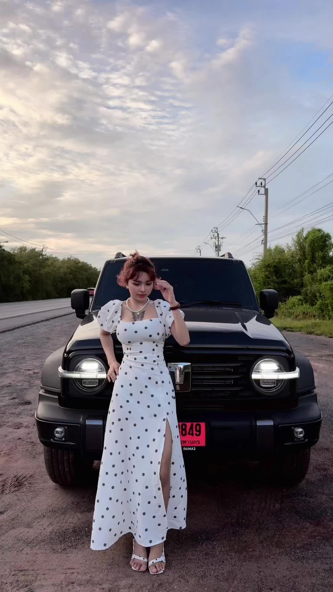 @May thazin🦋2.5M🌷
