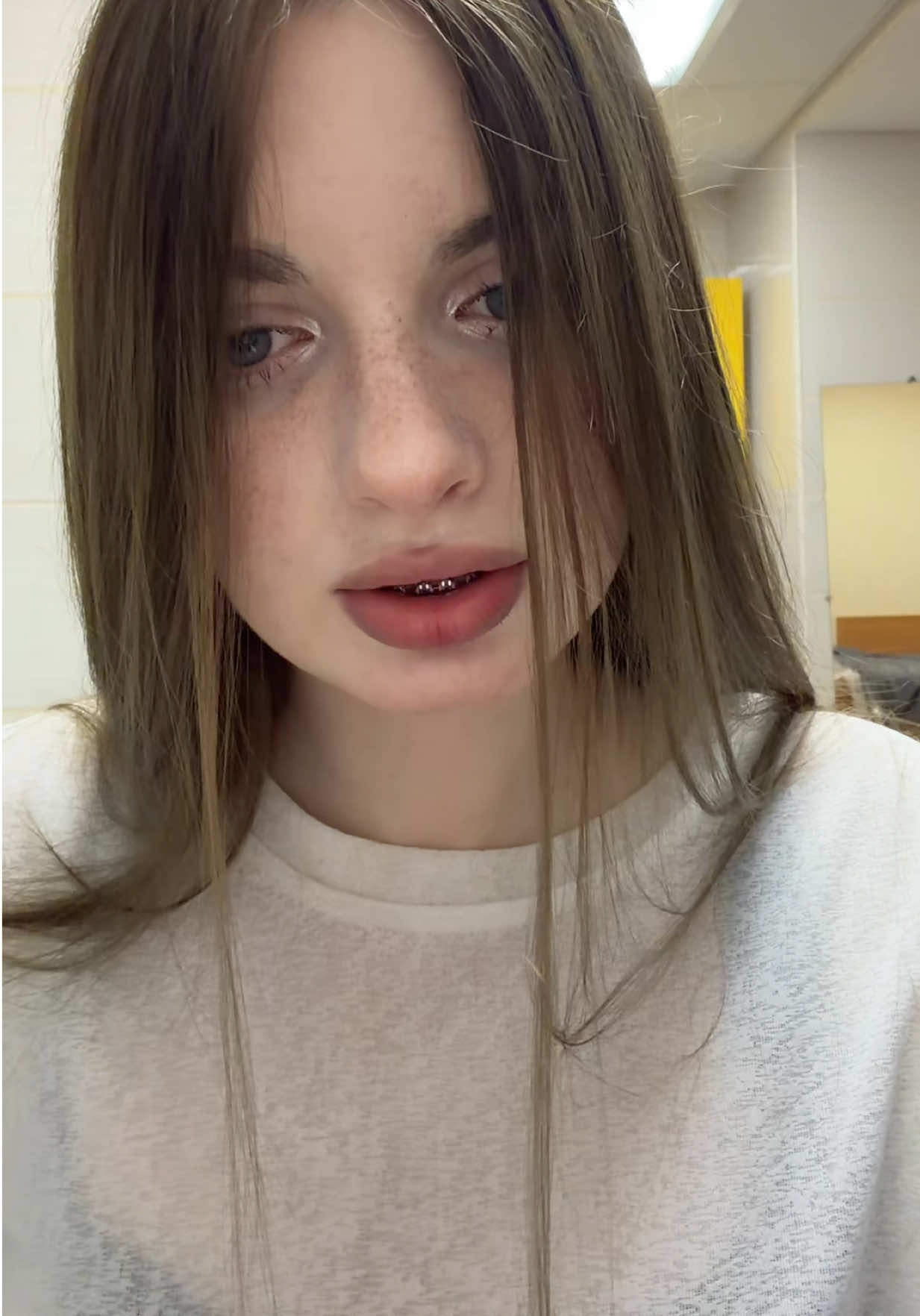 @arisharkk