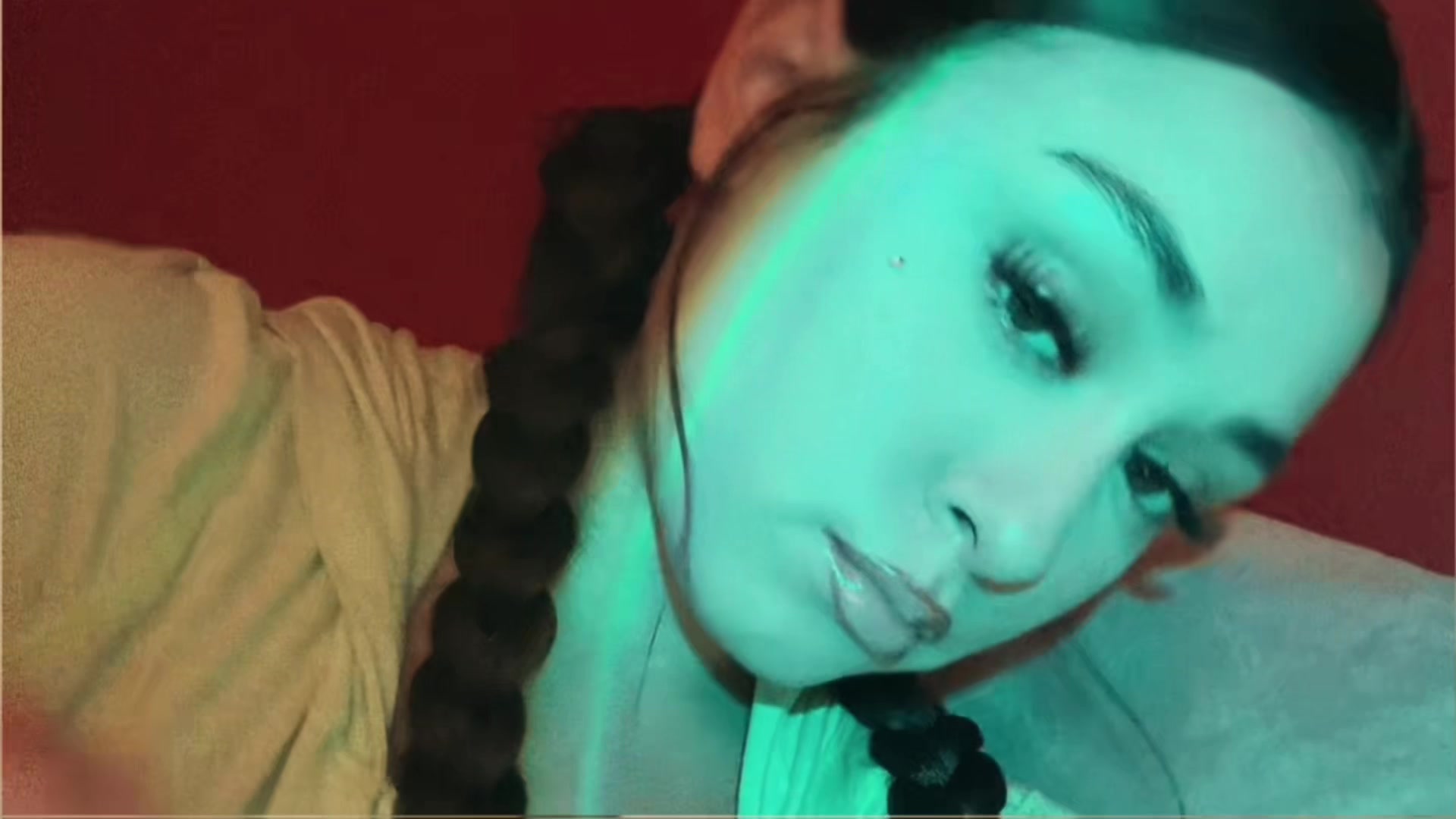 @anyssaac