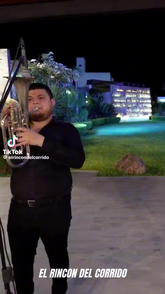 @Sebastian Muñoz