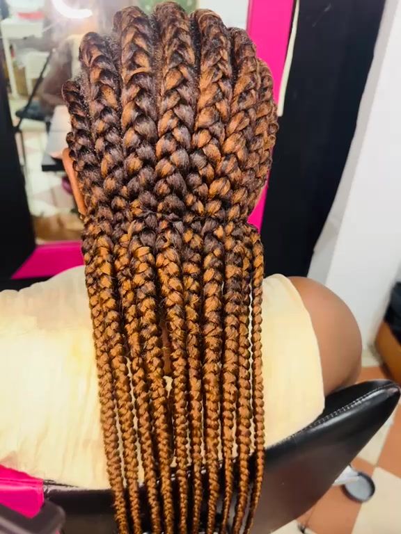 @Djamila Faf&eacute;