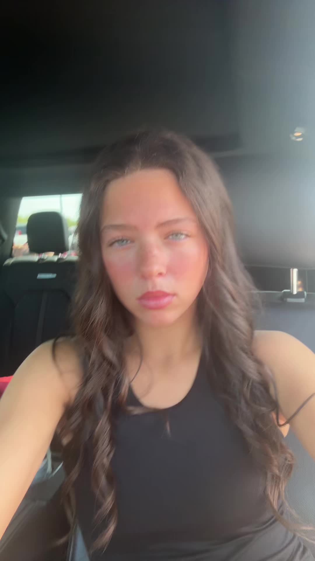@hailee