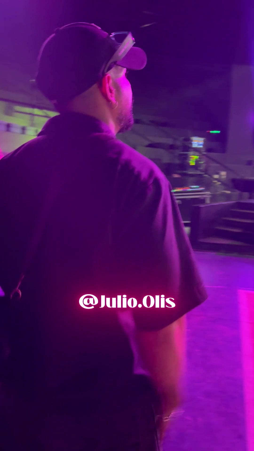 @oliscosmeticos